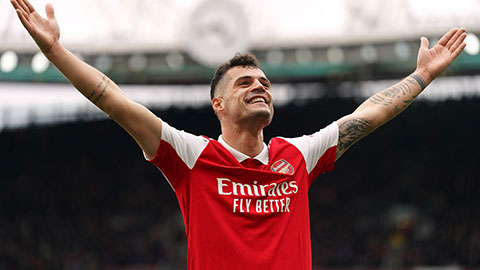 Xhaka: Tạm biệt 'gã điên' cuối cùng của Arsenal