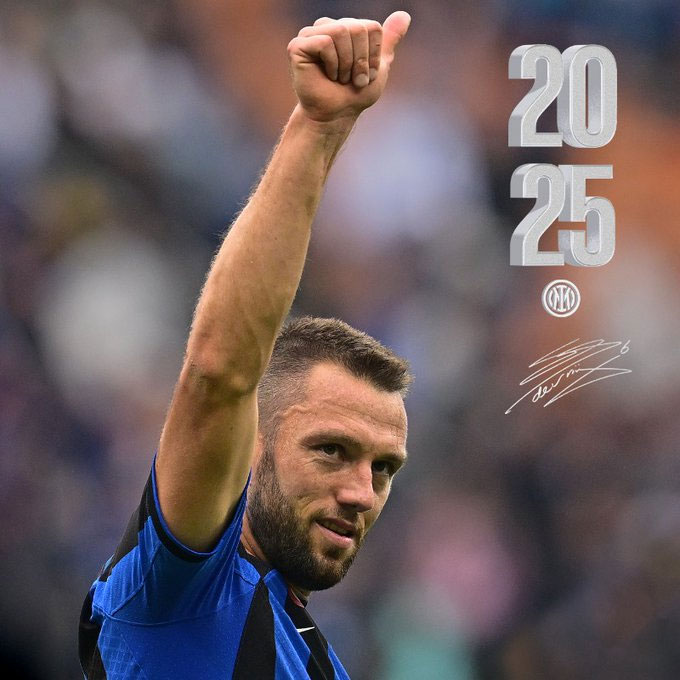 De Vrij ở lại Inter Milan đến năm 2025