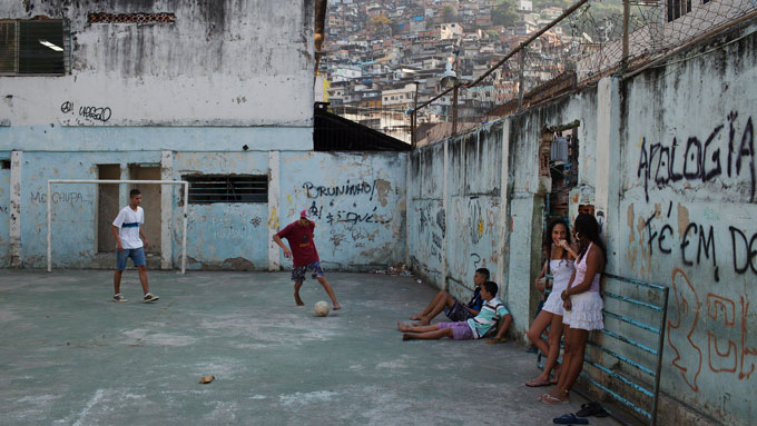 Rất nhiều ngôi sao bóng đá Brazil lớn lên từ các khu ổ chuột