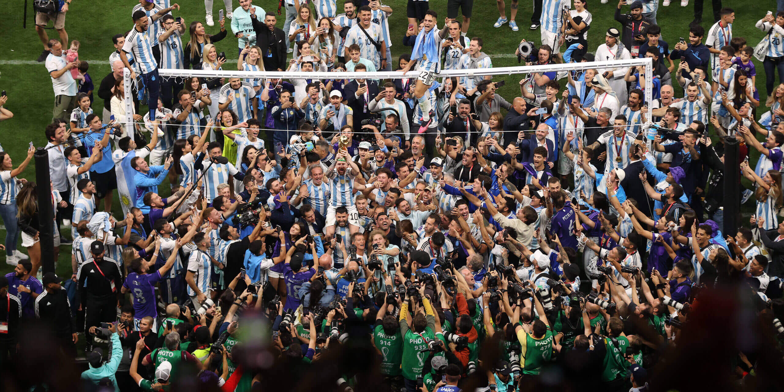 Messi và ĐT Argentina đã vô địch World Cup trong sự chứng kiến của chủ sở hữu Inter Miami