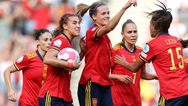 Các cô gái Tây Ban Nha sẽ ra quân đại thắng!