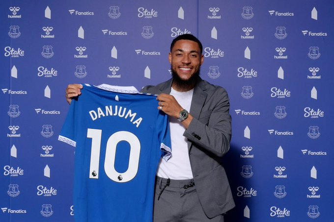 Danjuma sẽ khoác áo số 10 tại Everton