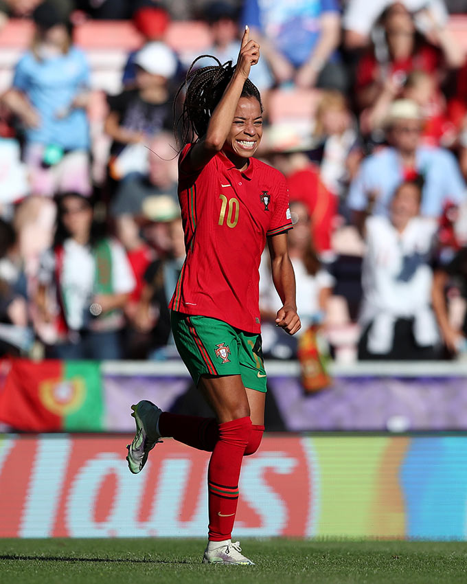 Silva được Huỳnh Như ví như Ronaldo của ĐT nữ Bồ Đào Nha 