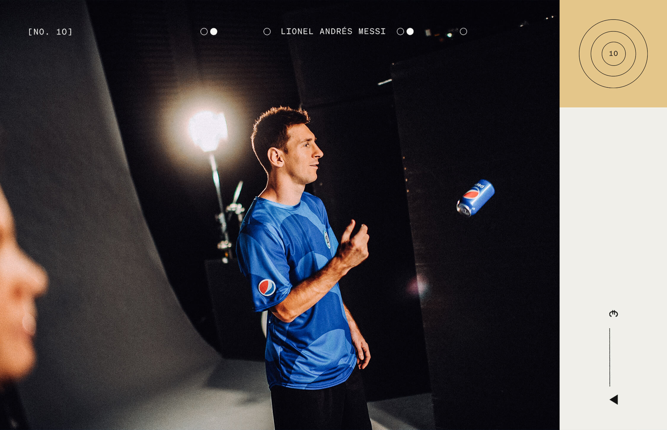 Messi trong một shot quảng cáo cho Pepsi