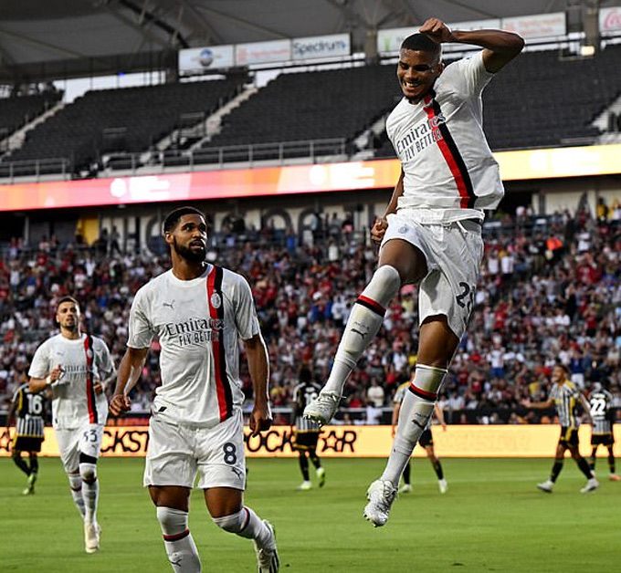 Thiaw ghi bàn mở tỷ số mở ra cơn mưa bàn thắng