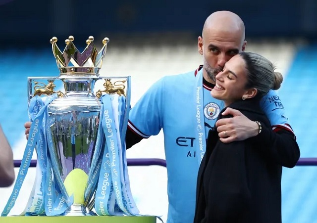 Maria xuất hiện vô cùng xinh đẹp trong lễ ăn mừng của Man City hồi tháng 5