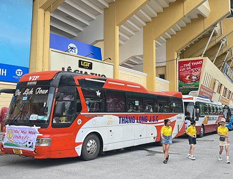 CĐV Nam Định di chuyển bằng ô tô vượt hơn 1000km vào Bình Định để cổ vũ cho đội nhà