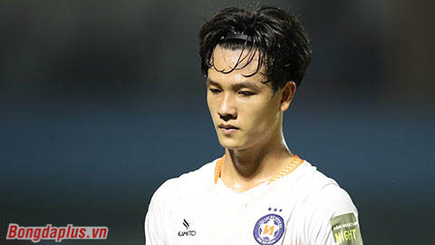 Cầu thủ điển trai bậc nhất V.League buồn bã khi SHB Đà Nẵng rớt hạng 