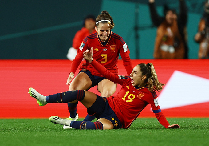Siêu phẩm sút xa ở phút 90 của Olga Carmona giúp ĐT nữ Tây Ban Nha thắng nghẹt thở ĐT nữ Thụy Điển ở bán kết World Cup nữ 2023