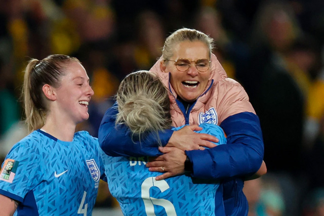 Wiegman đang giúp ĐT nữ Anh thi đấu thành công tại World Cup