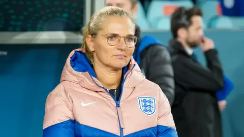 Bất ngờ với mức lương của Wiegman, HLV đưa Anh vào chung kết World Cup nữ