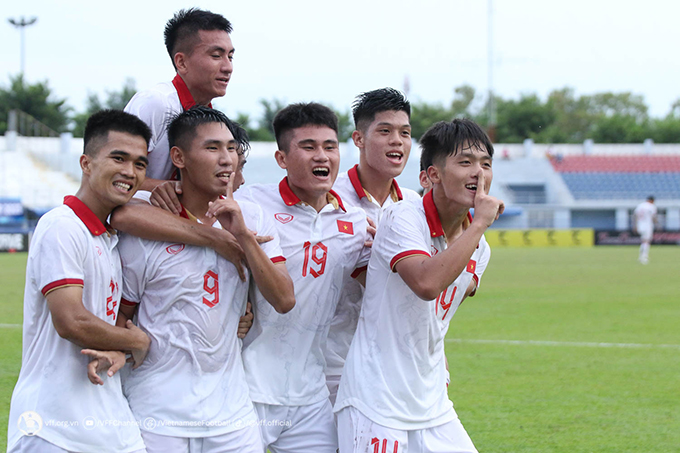 U23 Việt Nam rộng cửa vào bán kết với vị trí nhất bảng C