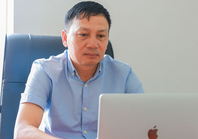 HLV Triệu Quang Hà với nhiệm vụ đưa SHB Đà Nẵng trở lại V.League ở mùa giải 2024/25