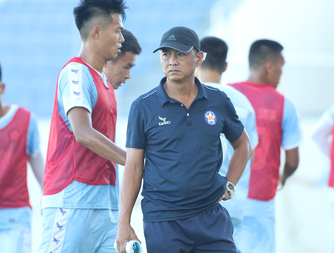 HLV mới Võ Phước có nhiệm vụ đưa SHB Đà Nẵng trở lại V.League