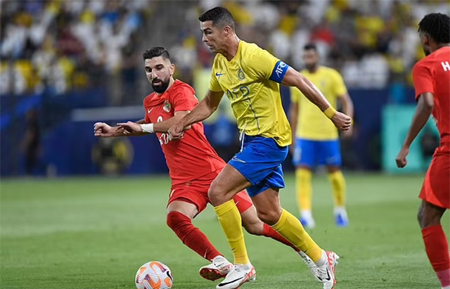 Ronaldo "tịt ngòi" trong trận Al-Nassr ghi được tới 4 bàn thắng