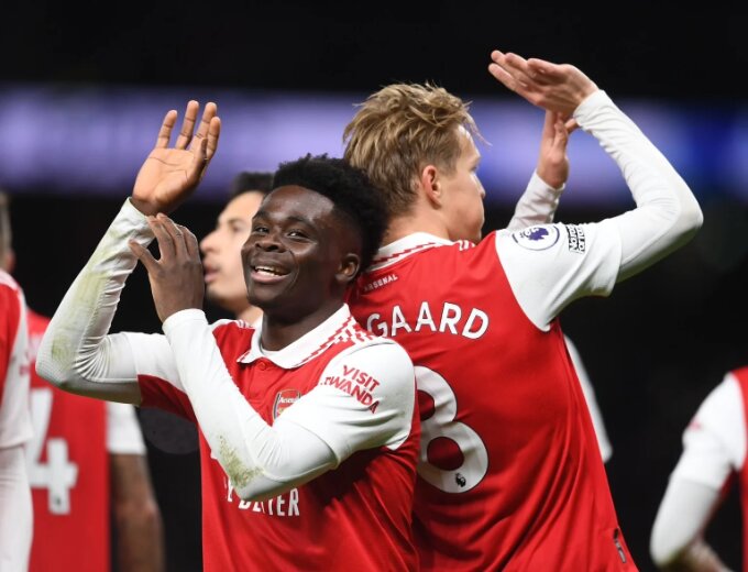 Saka và Odegaard là hai nhân tố quan trọng tạo nên "cột sống" của Arsenal.