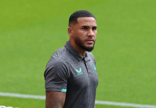 Jamaal Lascelles bị côn đồ tấn công tàn bạo