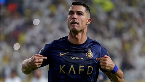 Ronaldo đạt cột mốc ghi bàn không tưởng trong môn bóng đá