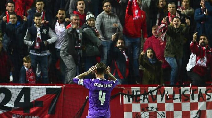 Các CĐV của Sevilla cũng bỏ qua hiềm khích để chào đón sự trở lại của Ramos.