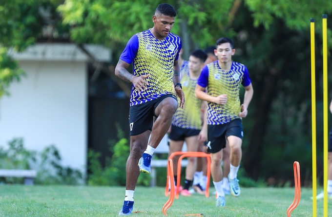 Hà Nội FC đã sớm quay lại tập luyện từ ngày 1/9
