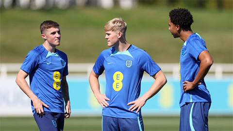 HLV Southgate gọi bổ sung 3 cầu thủ trẻ vào ĐT Anh