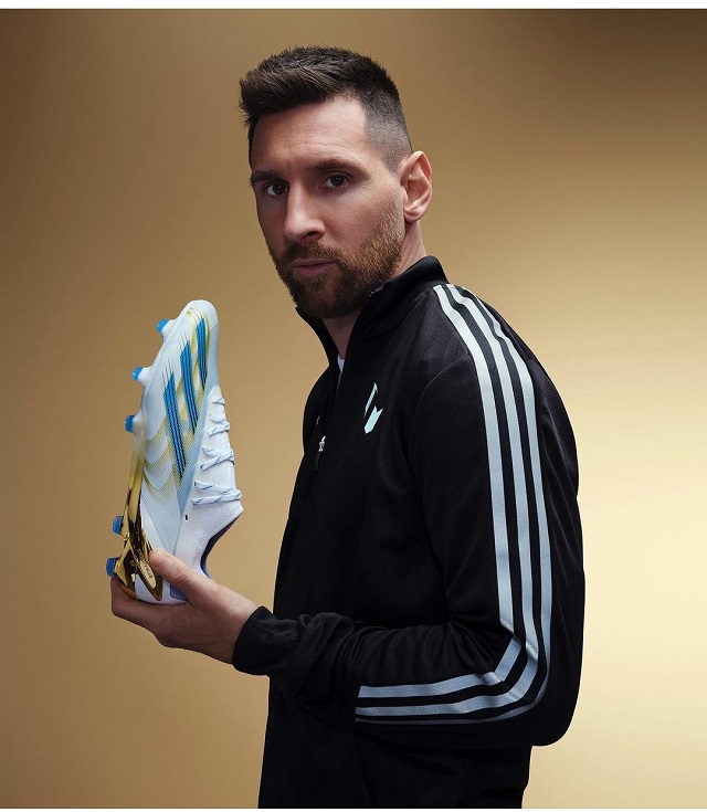 Giày mới của Messi hiện được bán tại châu Âu với giá 260 euro cho phiên bản thương mại