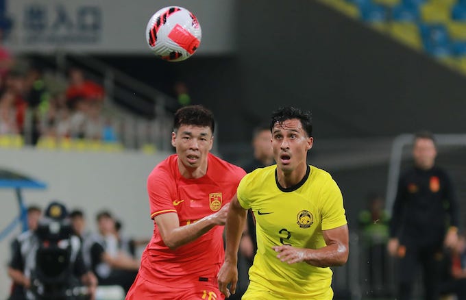 Tấn công liên tục, nhưng Trung Quốc không thể ghi thêm bàn thắng trong hiệp 2