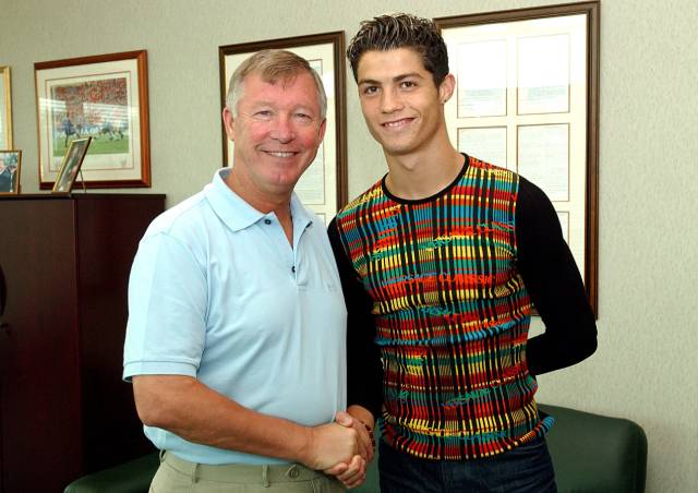 Sir Alex có rất nhiều bản hợp đồng thành công, tiêu biểu là Ronaldo.