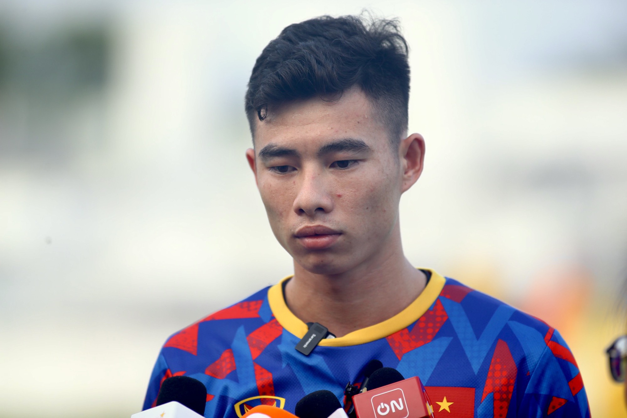 Tại U23 Đông Nam Á ừa qua, thủ thành Quan Văn Chuẩn được bình chọn là thủ môn xuất sắc nhất giải.
