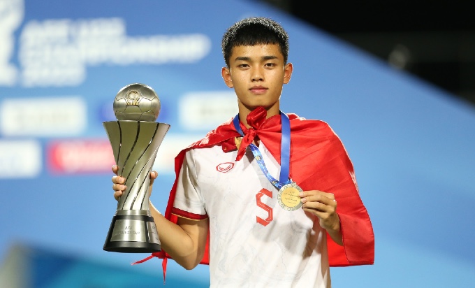 Nguyên Hoàng từng chơi rất ấn tượng tại U20 Châu Á 2023 trong màu áo U20 Việt Nam. Ảnh: Vương Anh.