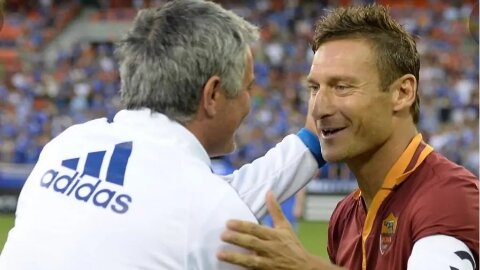 Totti sắp làm ‘đệ’ của Mourinho