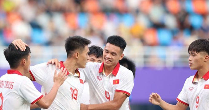 Việc sử dụng các cầu thủ trẻ tại ASIAD sẽ giúp Việt Nam xác định được kế hoạch phát triển bóng đá sau này.