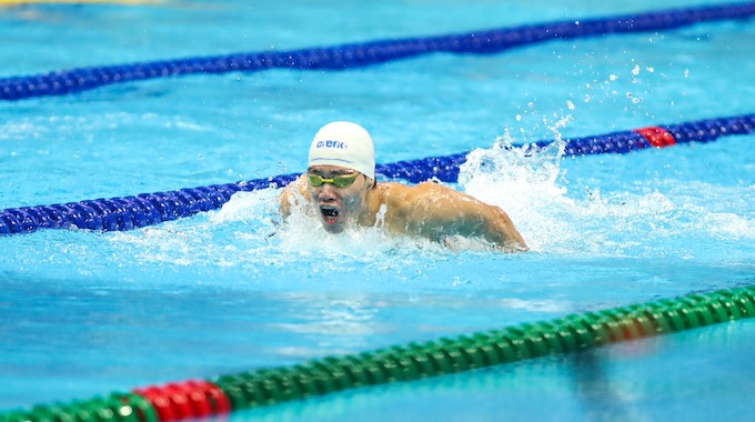Nhà vô địch SEA Games Trần Hưng Nguyên về cuối cùng ở 400m hỗn hợp. Ảnh: Bùi Lượng