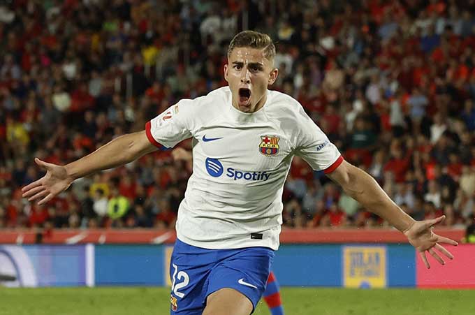 Fermín ăn mừng bàn thắng gỡ hòa 2-2 cho Barca ở phút 75 trận làm khách Marllorca