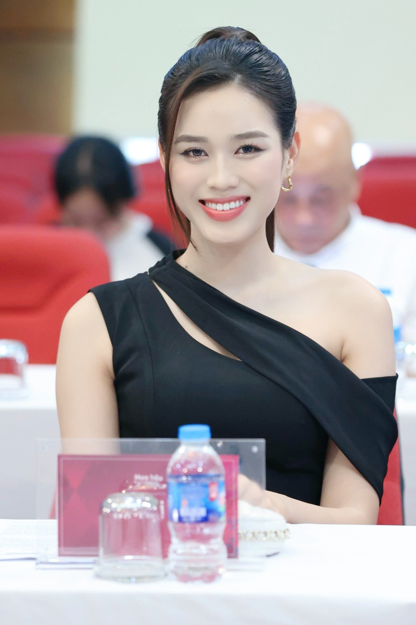 Hoa hậu Đỗ Thị Hà đặt niềm tin vào đội bóng quê hương Thanh Hóa trước thềm Siêu Cúp QG 2023 