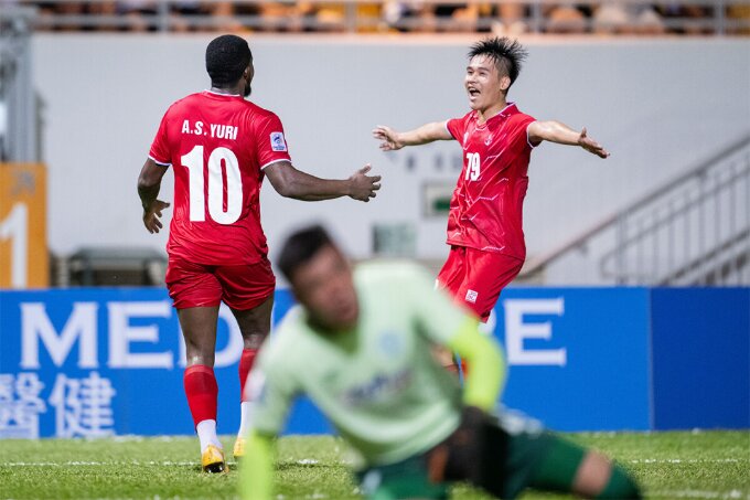 Yuri Mamute (số 10) từng ghi 3 bàn ở vòng sơ loại AFC Champions League 2023/24.