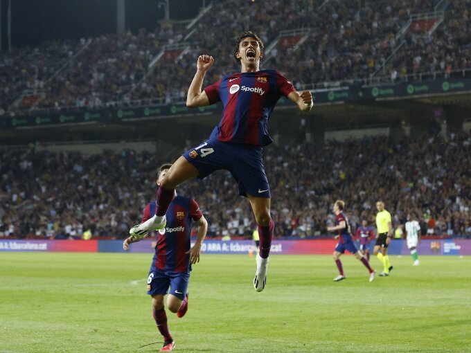 Joao Felix đang tìm lại được niềm vui chơi bóng ở Barca.