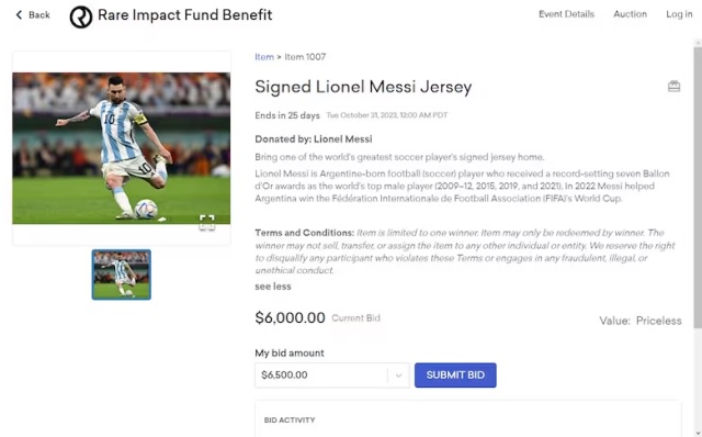 Hình ảnh phiên đấu giá chiếc áo số 10 của Messi