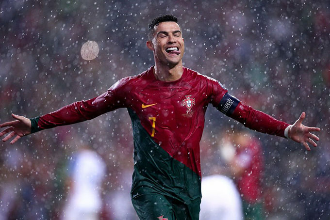 Ronaldo lập cú đúp đưa Bồ Đào Nha đến Đức dự EURO 2024