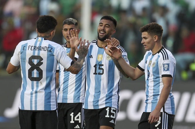 Argentina đại thắng chủ nhà Bolivia 3-0 mà không có Messi trong đội hình