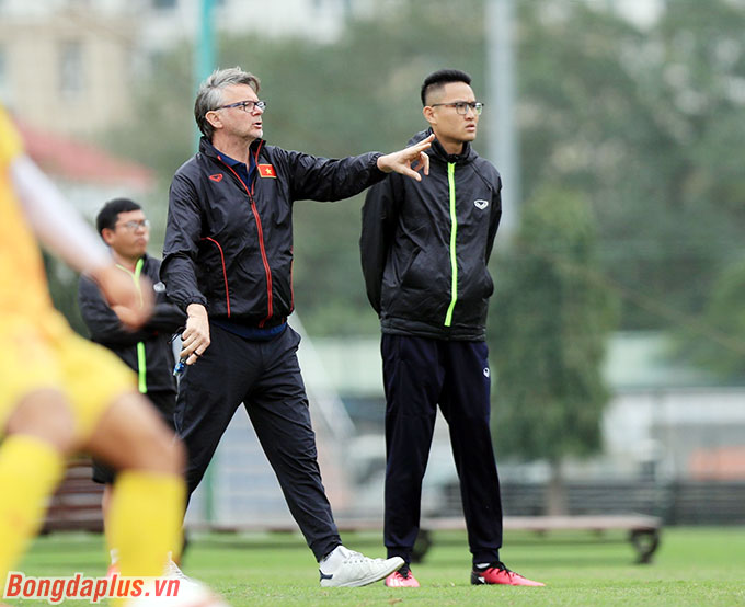 特魯西埃教練需要更多耐心 - 照片：Duc Cuong