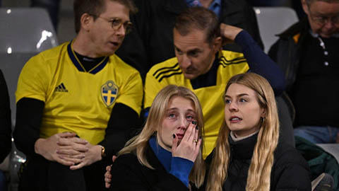 Trận Bỉ vs Thụy Điển đột ngột HOÃN vì thảm kịch