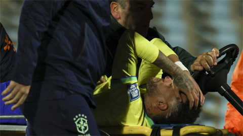 Neymar bị rách dây chằng đầu gối, nguy cơ ngồi ngoài dài hạn