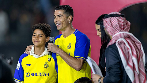 Con trai Ronaldo ký hợp đồng với Al Nassr