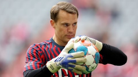 Manuel Neuer trước thời khắc trọng đại