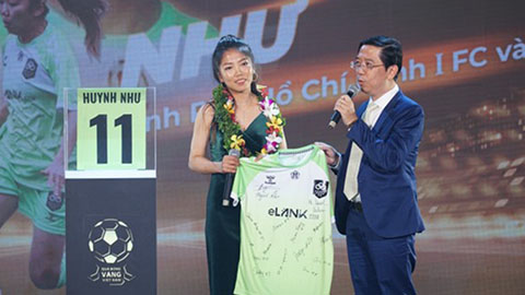 Áo thi đấu của Huỳnh Như ở Lank FC được bán giá 50 triệu đồng