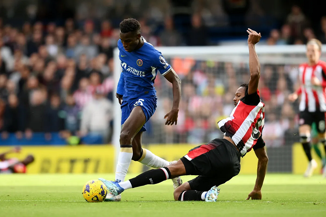 Hàng công Chelsea quá vô hại