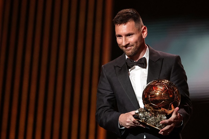Messi vừa có lần thứ 8 đoạt Quả bóng vàng