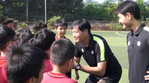 Học viện HLV Park Hang Seo dạy học sinh miễn phí tại Ba Vì 