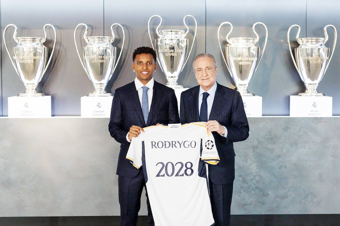 Rodrygo ký hợp đồng mới với Real có thời hạn đến 2028